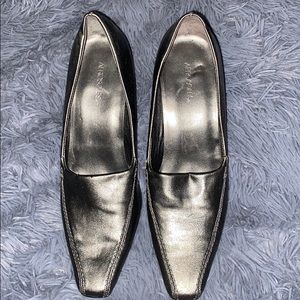 AEROSOLES SILVER WOMENS HEEL 8.5